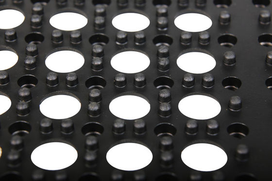 Противоутомляющие коврики с отверстиями