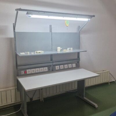 Антистатический рабочий стол ESD для зон EPA